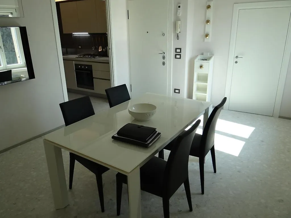 Theater Verona Luxury Apartment